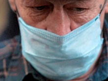 Ефремов во время допроса эксперта увлекся чтением