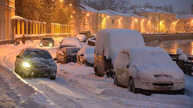 Петербургские автовладельцы пострадали из-за халатности коммунальных служб