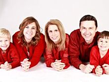 Власти города и области поздравляют омичей с Днём семьи