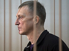 Генерала СКР судят за вымогательство 1 млрд руб. вместе с фигурантом списка Forbes