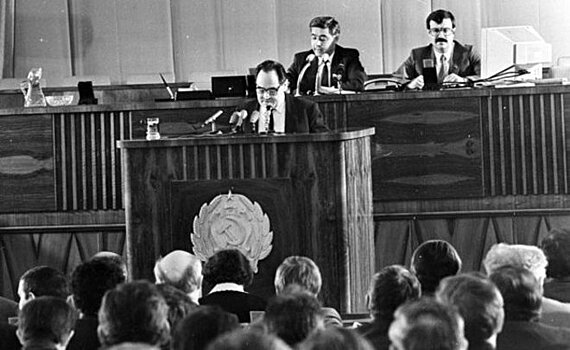 "Новый 1992-й": жизнь по талонам, Первомай нового формата и Конституция Татарстана