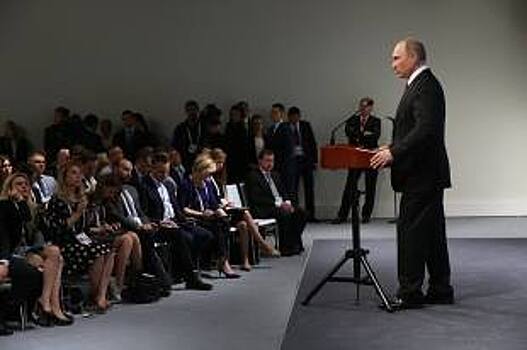 Трамп: на встрече с Путиным санкции не обсуждались