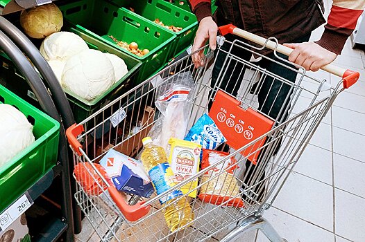 Врач перечислил провоцирующие рак продукты