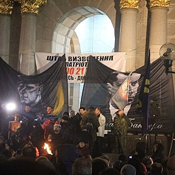 Польша против ОУН-УПА: гуляешь по Варшаве в бандеровской футболке – штраф или тюрьма