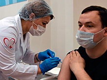 Прививку от COVID-19 включили в национальный календарь