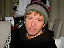 Страдающий тяжелым заболеванием Андрей Губин впервые за 19 лет вышел в свет