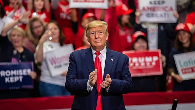 «Психологическая защита»: эксперт Элси объяснила оранжевый цвет кожи Трампа