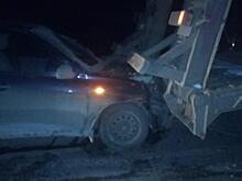 "Калина" залетела под фуру на трассе под Самарой