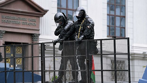 В Минске задержали вышедших на протест медиков