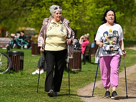 Фитнес-эксперт Каневский назвал проблемы со здоровьем, при которых опасна долгая ходьба