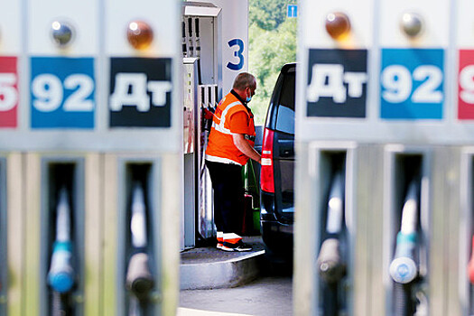 Reuters: правительство РФ готовит отмену запрета на вывоз бензина и дизеля