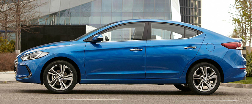 Hyundai обновит модель Elantra