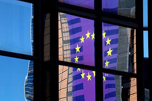 Санкции ЕС против платежной системы A7 могли стать упреждающим маневром