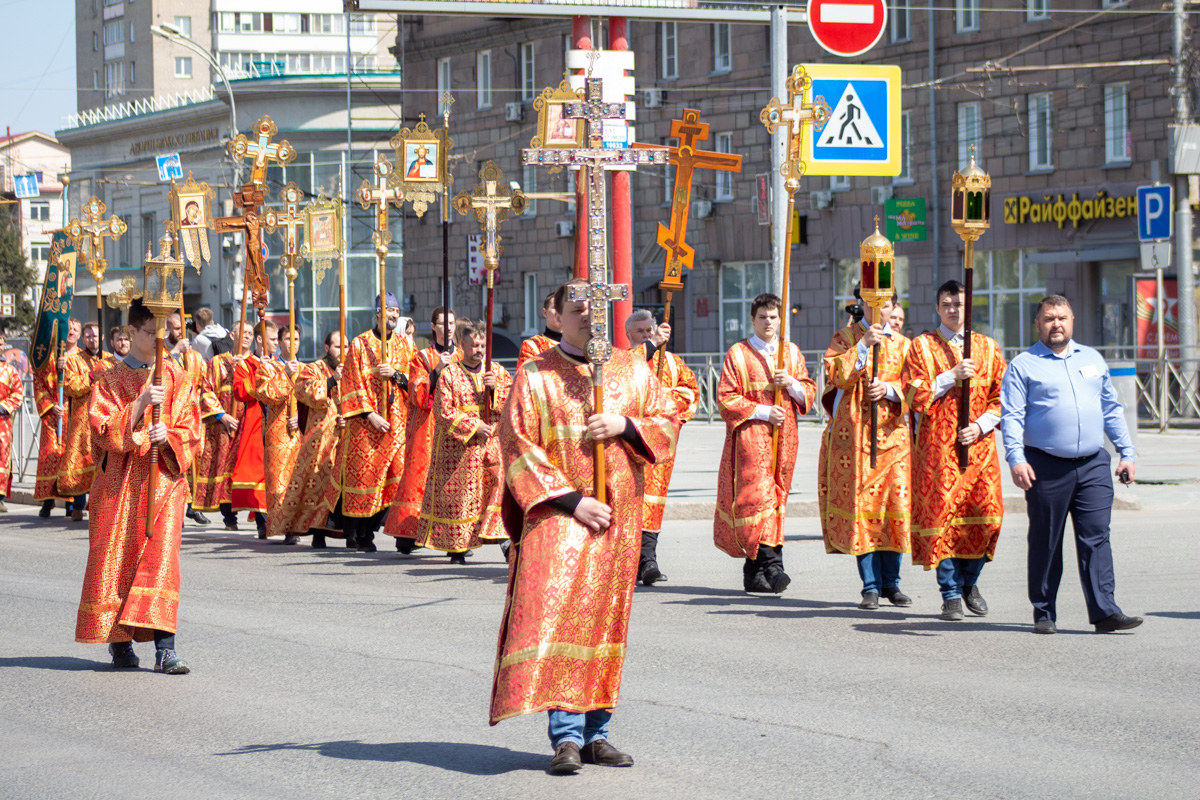 Центр Новосибирска перекроют 26 мая для проведения Крестного хода