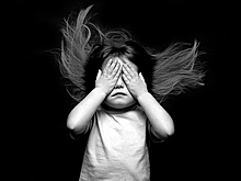 В Оренбургском районе мужчина жестоко обращался с 5-летней дочерью