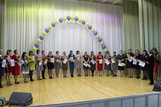 Металлоинвест наградил финалистов профессиональных педагогических конкурсов