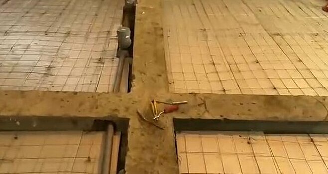 В Оренбурге ремонтируют дом на улице Механизаторов, 11а после паводка