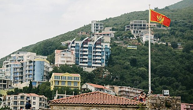 Туристы не обращались в Ростуризм из-за пожара в Черногории