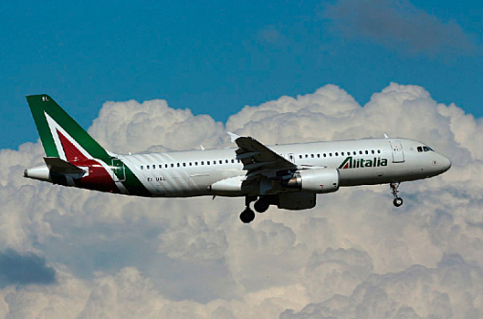 Истекает срок продажи авиакомпании Alitalia, утверждённый парламентом Италии