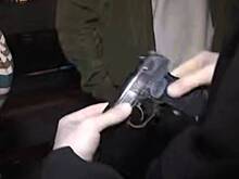 Московские полицейские нашли у пассажира такси пистолет и патроны