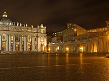 Папа римский сделал прививку от коронавируса