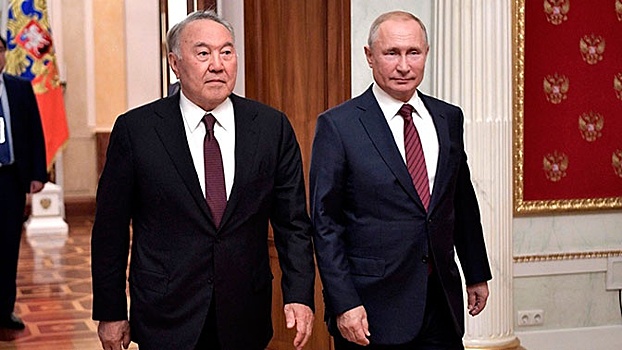 Путин обсудил ситуацию в сирийском Идлибе с Назарбаевым