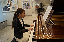 В Волгоград привезли рояль Пахмутовой для концерта с ее участием