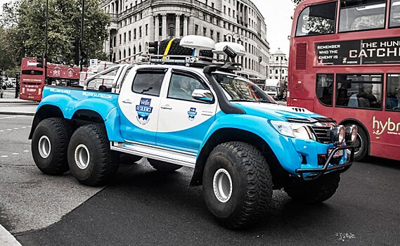 «Тойота» назвала рублевую стоимость нового Hilux