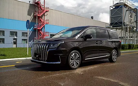 Названы главные конкуренты отечественного минивэна Sollers SP7