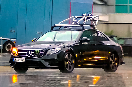 Mercedes-Benz вывел на тесты беспилотный E-Class