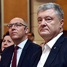 Порошенко и Парубию предложили вести онлайн-уроки во время карантина