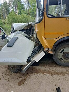 В Подосиновском районе в ДТП с рейсовым автобусом погиб водитель «Нивы»