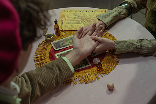 Таро — грех? Отвечают священник, раввин, мулла, психолог