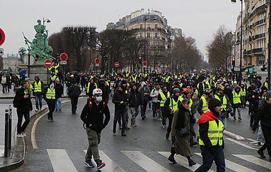 В протестах по всей Франции приняли участие 84 тысячи человек