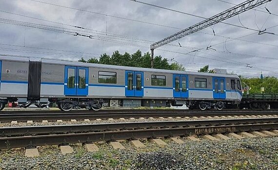 В Казани на новом поезде метро проводятся пуско-наладочные работы