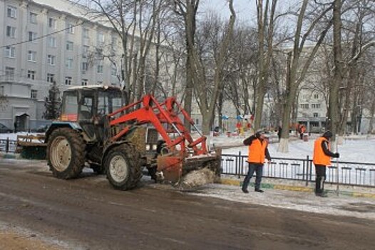 На дорогах Нижнего Новгорода работает около 270 единиц техники