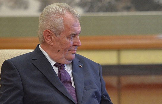 Президент Чехии назвал миграционный кризис вторжением