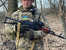 Украинского политика осудили из-за боевого фото на юбилей