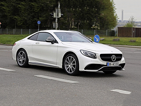Mercedes-Benz тестирует новое купе