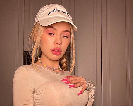 Инстасамка рассказала о новой пластической операции. «На концерте буду в инвалидном кресле»