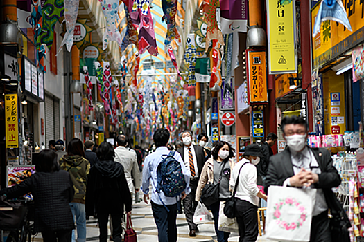 В Японии призвали мужчин покупать продукты вместо женщин во время пандемии