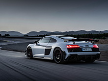 Audi представила последний суперкар с двигателем V10