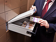 "Верните деньги". Банки начали охоту за сбережениями россиян