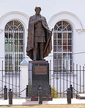 В Ярославской области памятник сыну Александра Невского вызвал недоумение