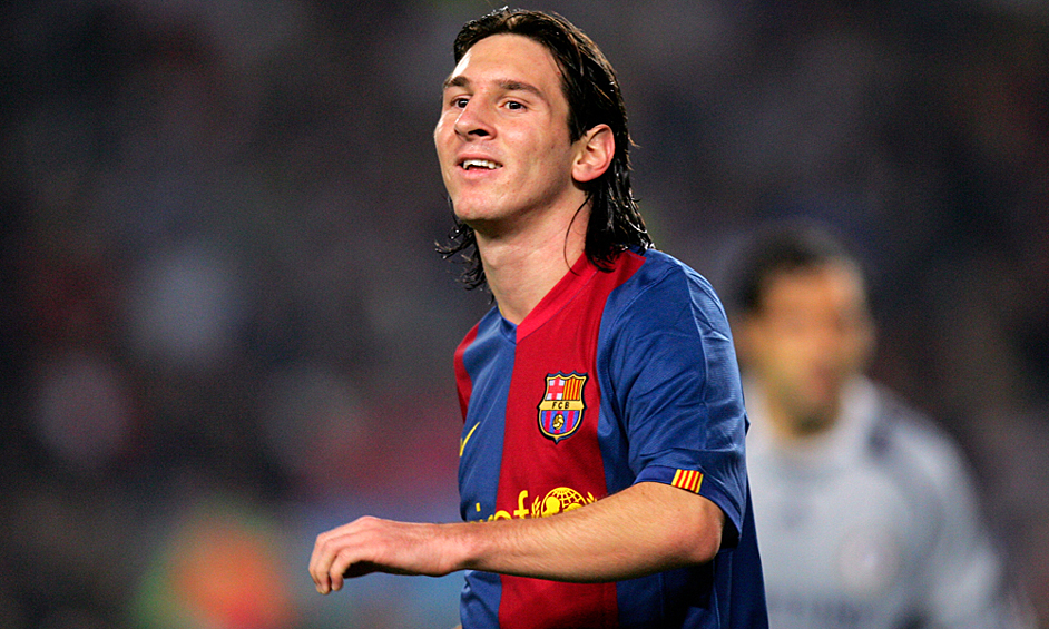 Лионель Месси выступал за « Барселону» с 17 лет (с 2003 года).