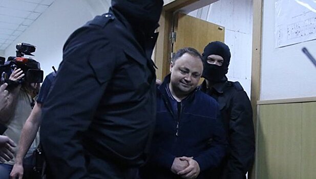 Защита мэра Владивостока обжалует его арест