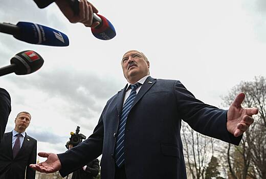 Лукашенко заявил о желании НАТО втянуть Белоруссию в конфликт на Украине