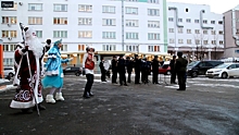 В Челябинске оркестр Росгвардии дал концерт под окнами детской больницы