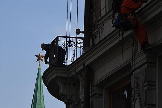 В центре Москвы обрушился балкон жилого дома