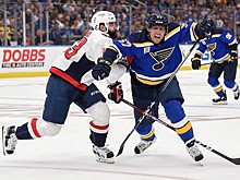 Орлов вслед за Овечкиным забросил первую шайбу в новом сезоне НХЛ